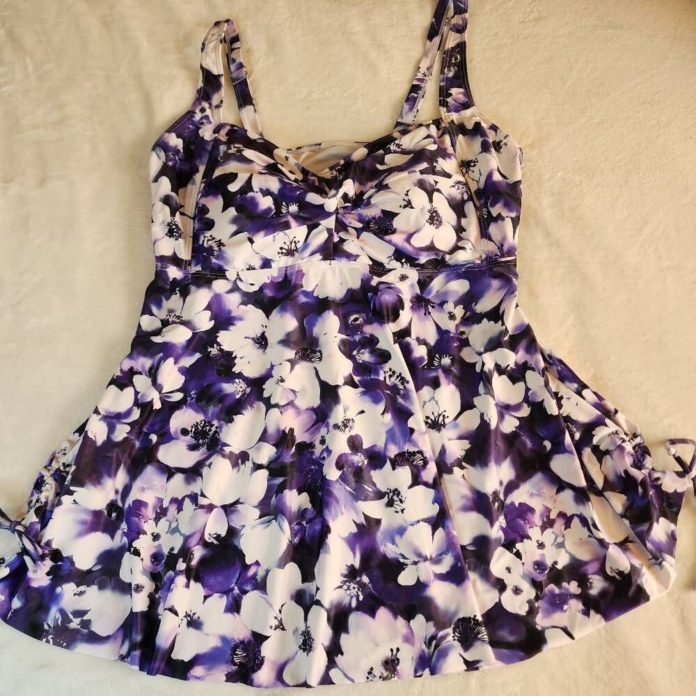 Unbranded Womens Plus Size Swim Top 22W Purple Floral Print Tankini